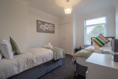 Westlea House - Spacious 3-Bed Home in Airdrie