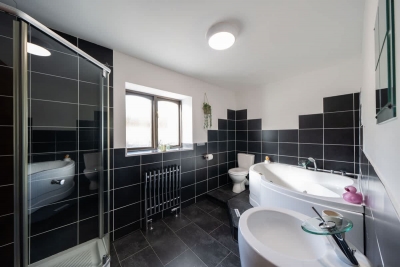 Woodside Barn-7-Bed with Hot Tub/Cinema/Games Room