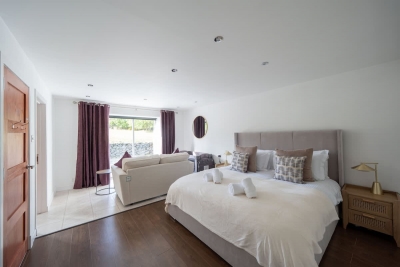 Woodside Barn-7-Bed with Hot Tub/Cinema/Games Room