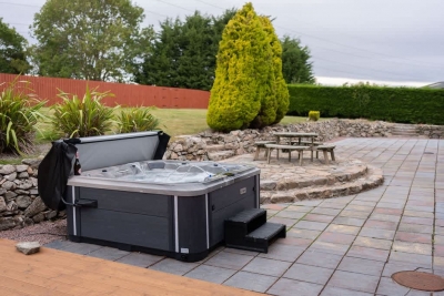Woodside Barn-7-Bed with Hot Tub/Cinema/Games Room