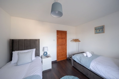 Woodside Barn-7-Bed with Hot Tub/Cinema/Games Room