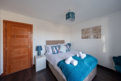 Woodside Barn-7-Bed with Hot Tub/Cinema/Games Room