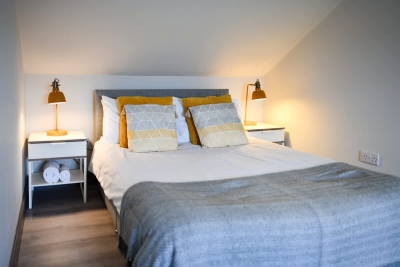 Diamond House - 4 Bed in Airdrie. Close to Glasgow
