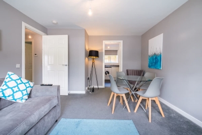 Monicas Apartment - 2-Bed Flat in Coatbridge
