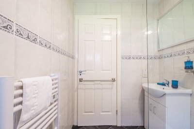 Monicas Apartment - 2-Bed Flat in Coatbridge