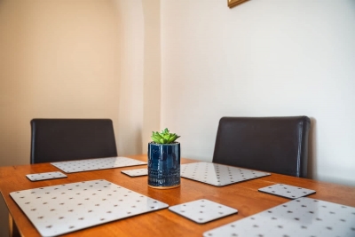 Scotia House -3 Bed in Larkhall. Close to Motorway