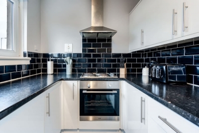 Balloch House - 3-Bed in Shotts. Close to Motorway