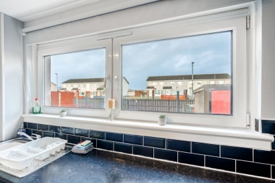 Balloch House - 3-Bed in Shotts. Close to Motorway