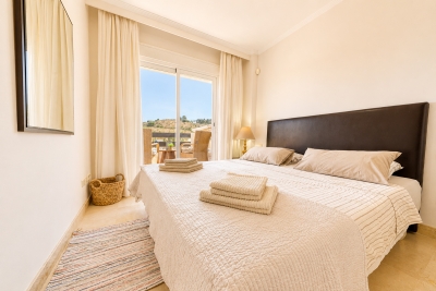 Chic 2-Bedroom Apartment in Mijas for Relaxed Luxury
