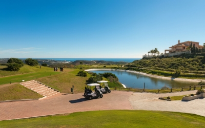Chic 2-Bedroom Apartment in Mijas for Relaxed Luxury