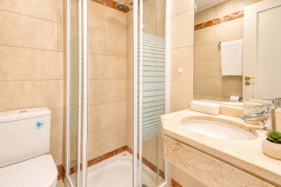 Chic 2-Bedroom Apartment in Mijas for Relaxed Luxury