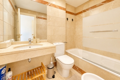 Chic 2-Bedroom Apartment in Mijas for Relaxed Luxury