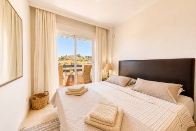 Chic 2-Bedroom Apartment in Mijas for Relaxed Luxury