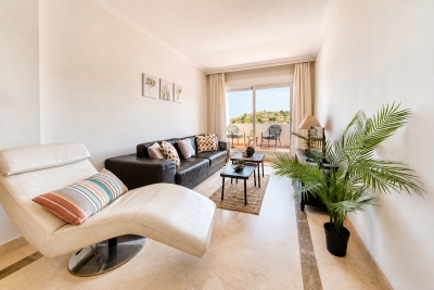 Chic 2-Bedroom Apartment in Mijas for Relaxed Luxury