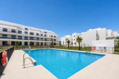 Stylish 2-BR Apartment with Pool in Mijas