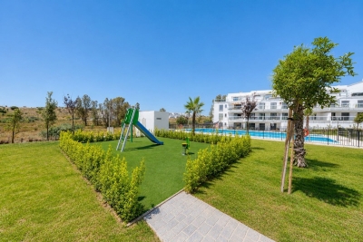 Stylish 2-BR Apartment with Pool in Mijas