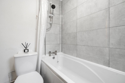 LFC Stay | 1 Min to Stadium | W/M | Pet Friendly