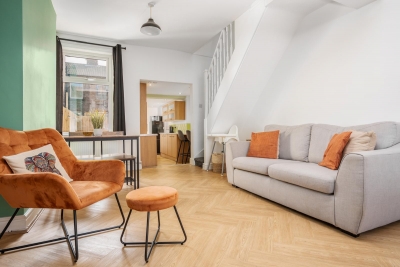 Free Parking | Contractor/Family | 10Mins to Beach