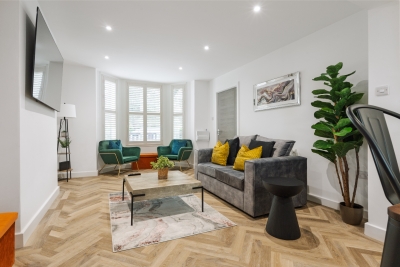 Riverside | Work-Stay | Free Dedicated Parking