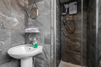Near LFC & City | Budget | LongTerm | Free Parking
