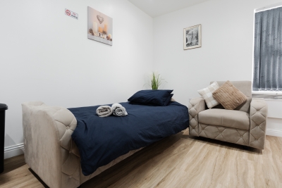 TopFloor Apt | LikeHome | Long-Term | Free Parking