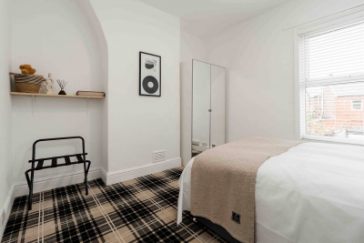Beatles Retreat | Penny Lane | W/ Patio | Parking