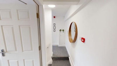 For Workers | 10 Mins to City | 5 TVs and Parking
