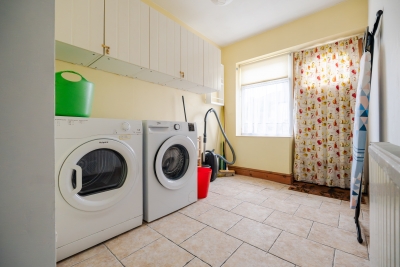 Music Lovers | Piano | Pets OK & Driveway Parking