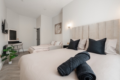 Bold St | Sofa Bed | Kitchenette & Dining Room