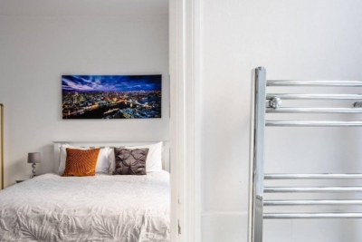 Liverpool street Apartment