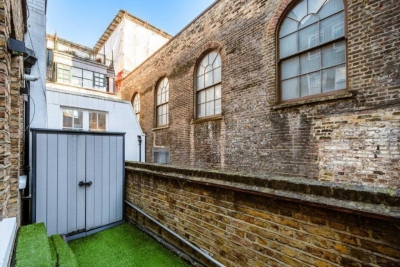 Liverpool street Apartment