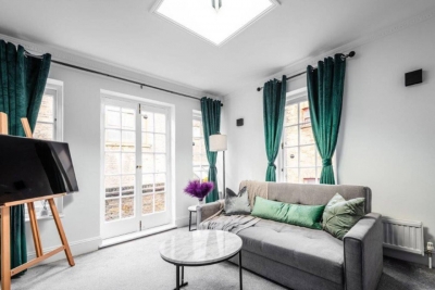 Liverpool street Apartment
