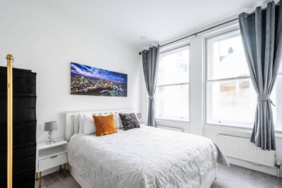 Liverpool street Apartment