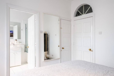 Liverpool street Apartment