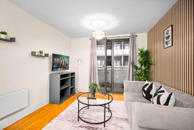 Arcadian Apartment - Balcony - Parking - Fast WIFI