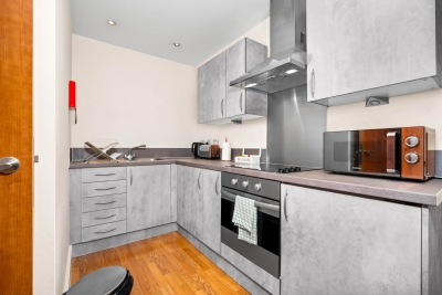 Arcadian Apartment - Balcony - Parking - Fast WIFI