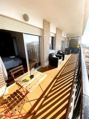 3 Bed room flat with Sea and Mountain View