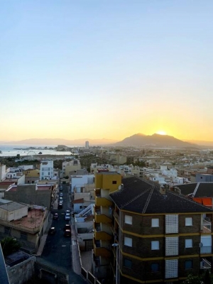 3 Bed room flat with Sea and Mountain View