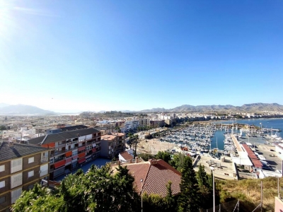 3 Bed room flat with Sea and Mountain View