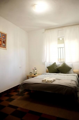 3 Bed room flat with Sea and Mountain View
