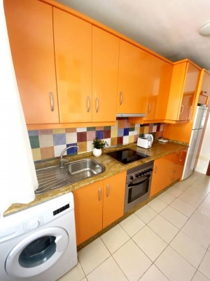 3 Bed room flat with Sea and Mountain View