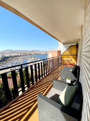3 Bed room flat with Sea and Mountain View