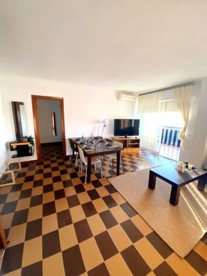 3 Bed room flat with Sea and Mountain View