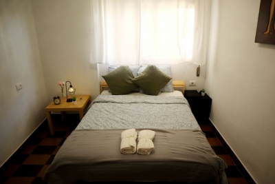 3 Bed room flat with Sea and Mountain View