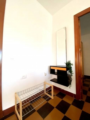 3 Bed room flat with Sea and Mountain View