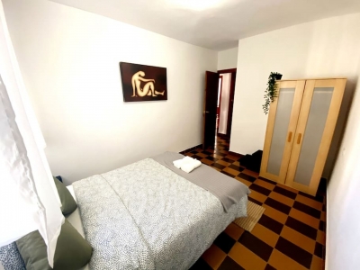 3 Bed room flat with Sea and Mountain View