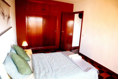 3 Bed room flat with Sea and Mountain View