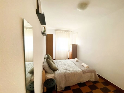 3 Bed room flat with Sea and Mountain View