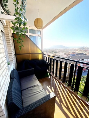 3 Bed room flat with Sea and Mountain View