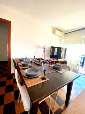 3 Bed room flat with Sea and Mountain View